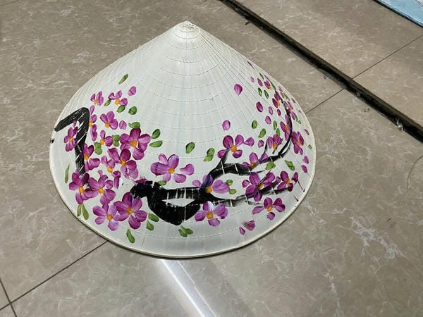 Trang trí nón lá (8)