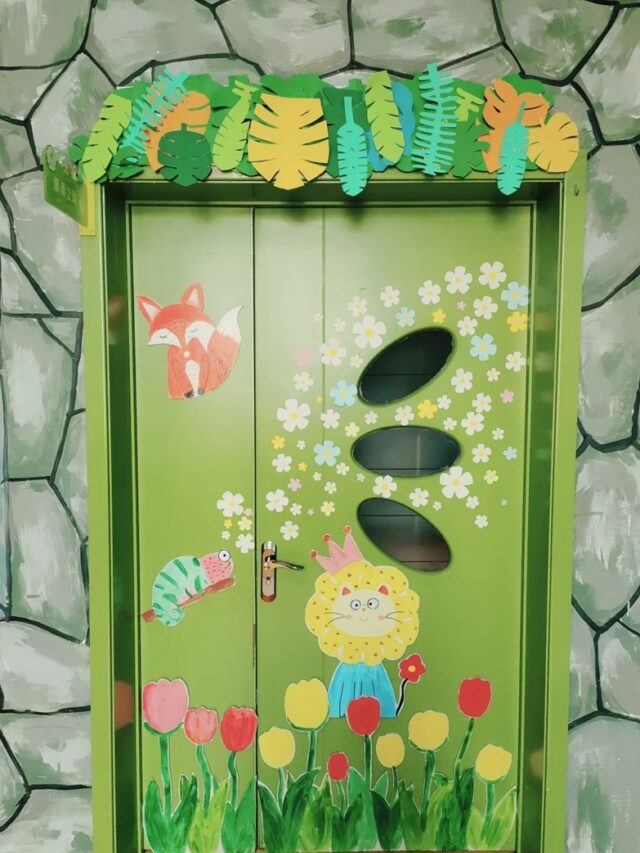 trang trí cửa lớp mầm non