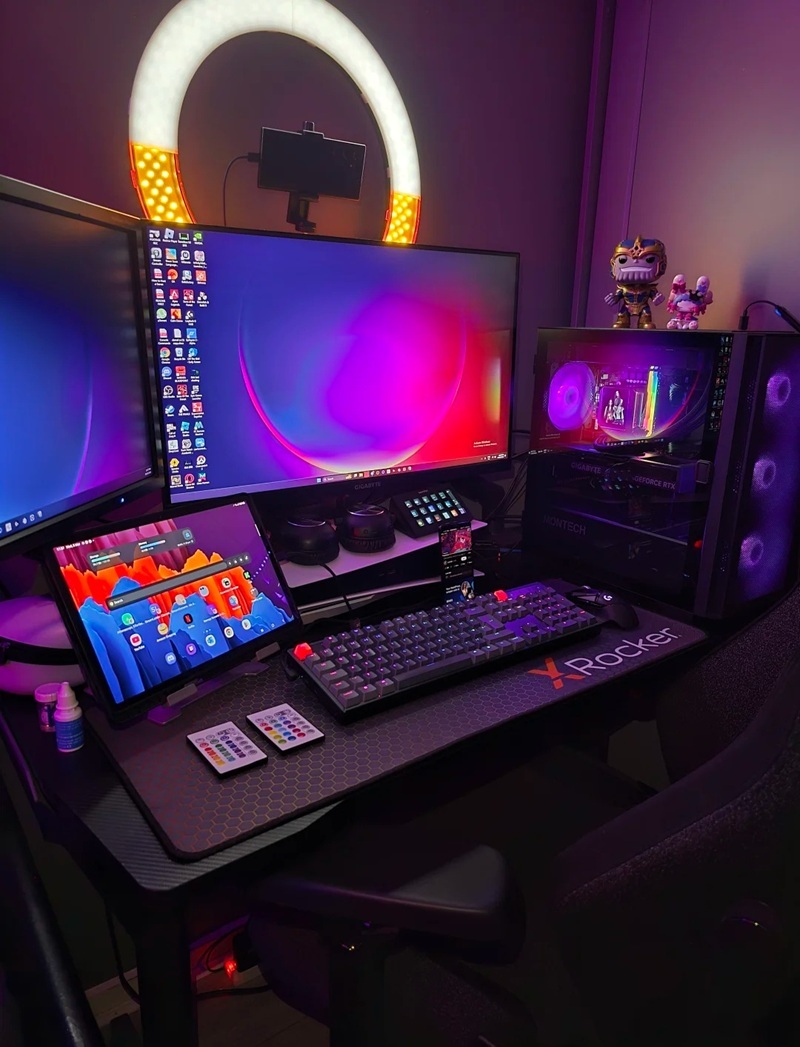decor bàn máy tính gaming 22