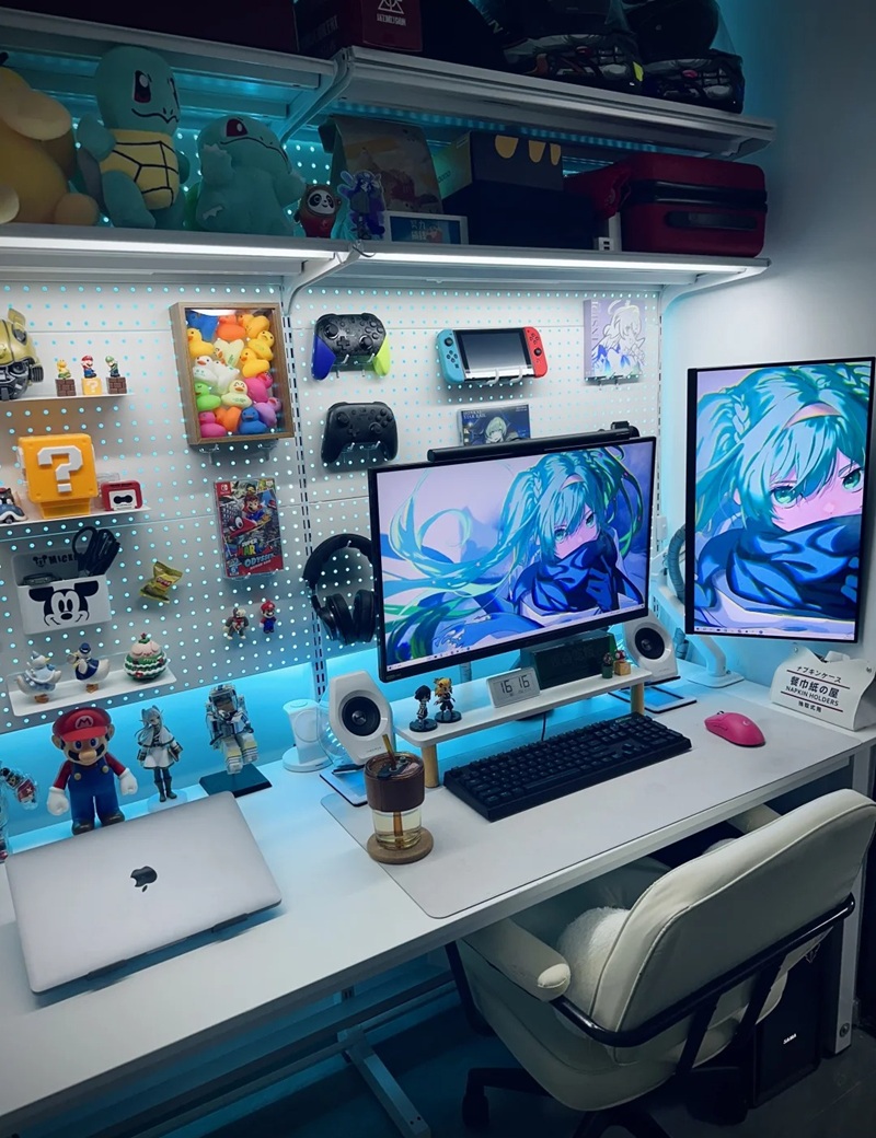 decor bàn máy tính gaming 24