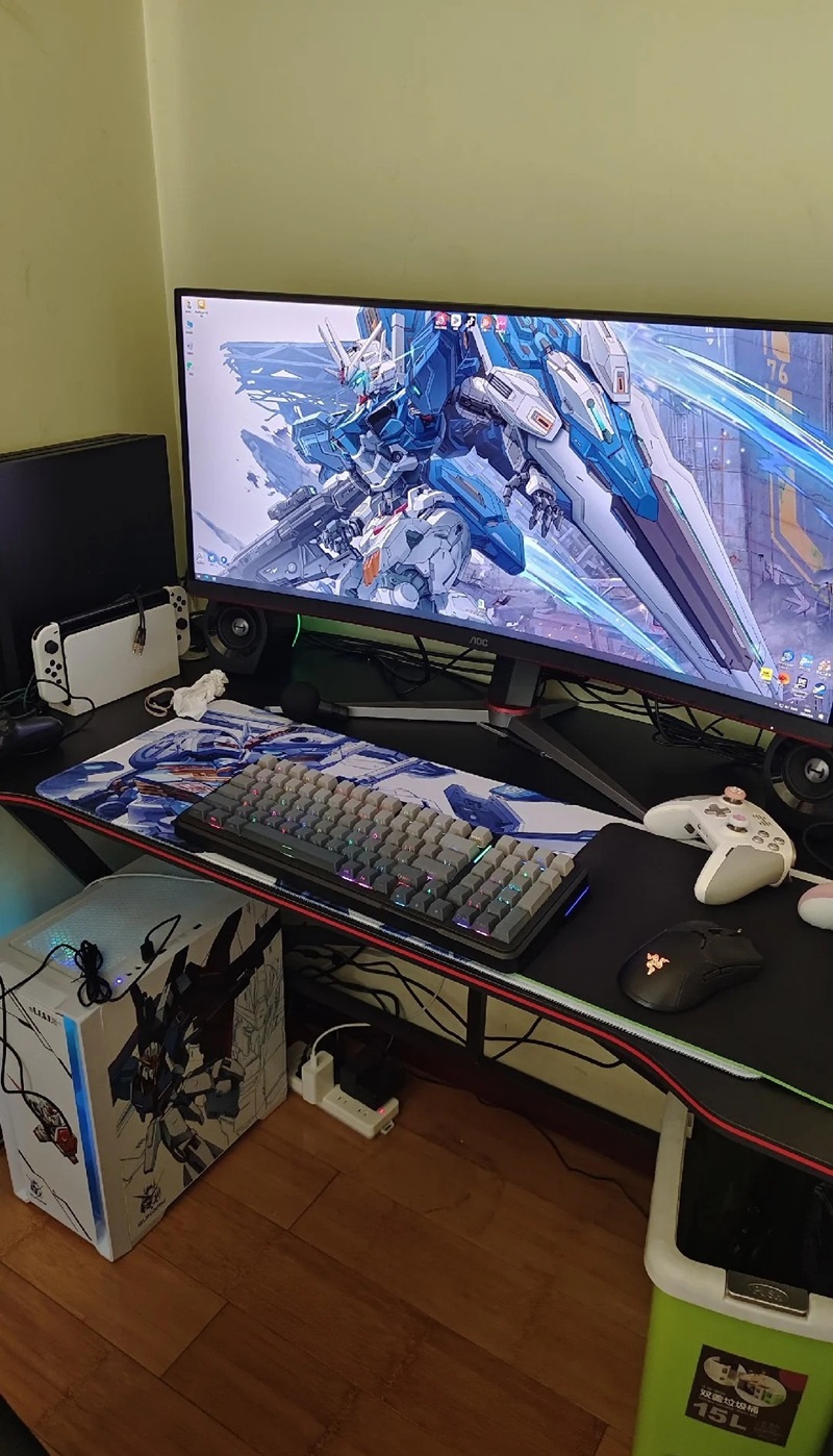 decor bàn máy tính gaming 30