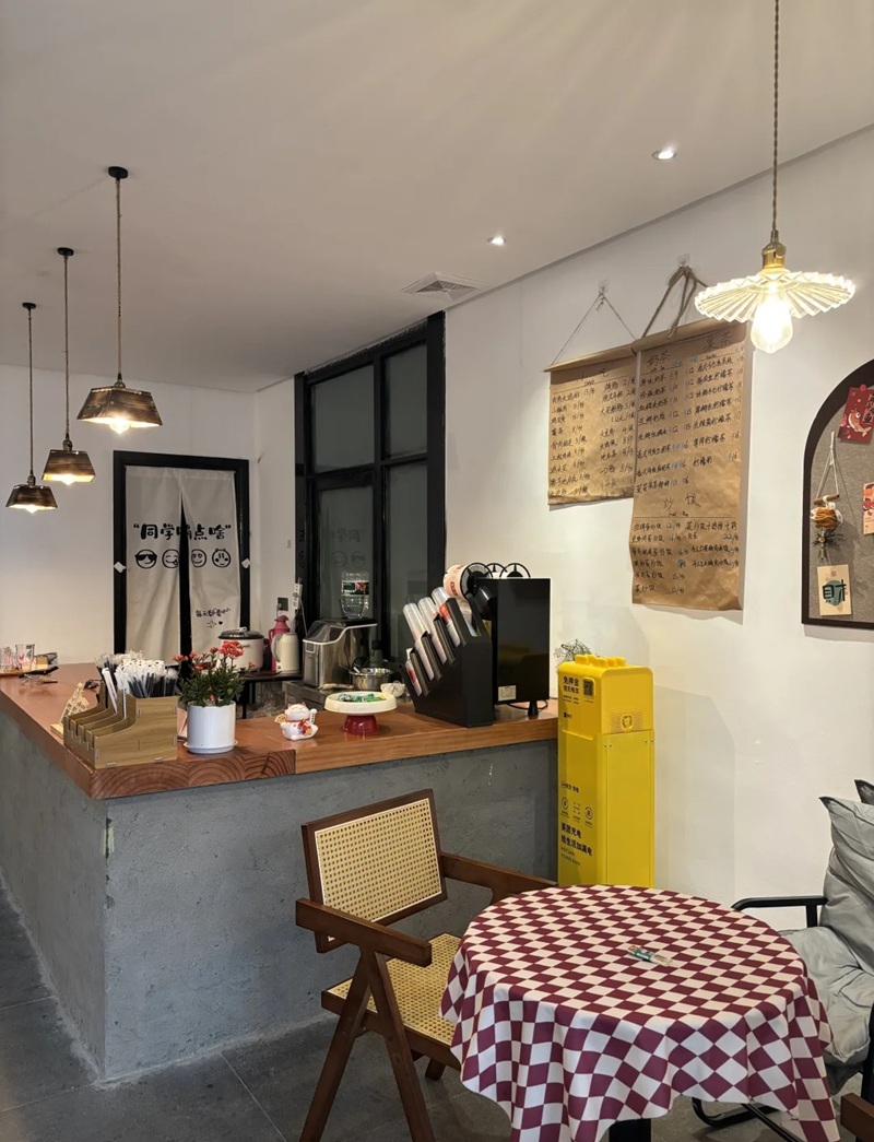 decor quán trà sữa 29