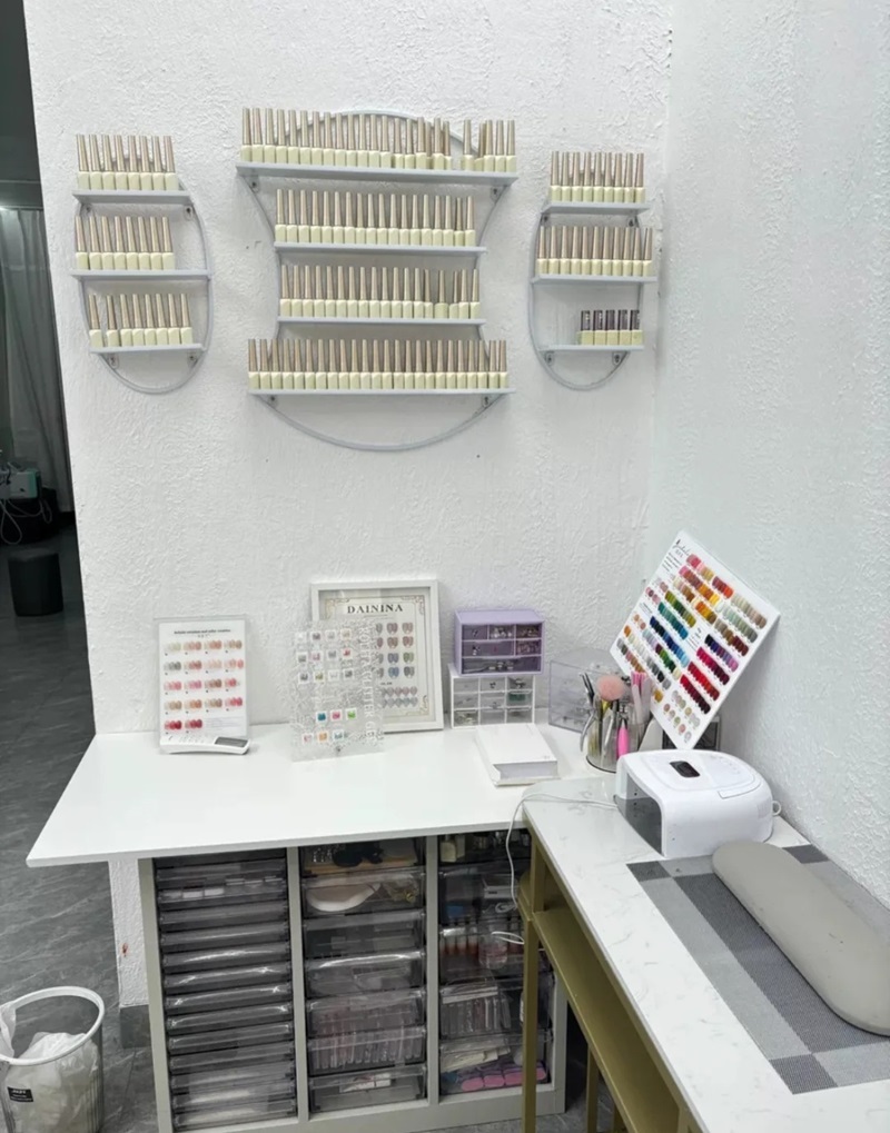 decor tiệm nail 21