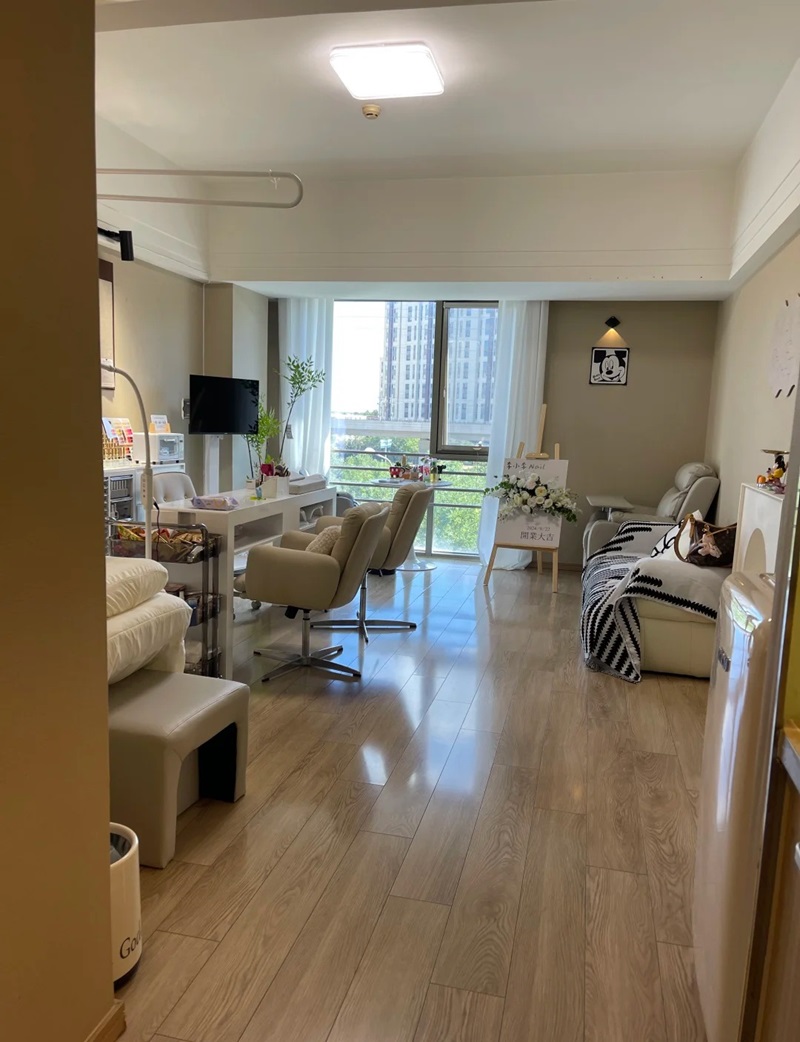 decor tiệm nail 23