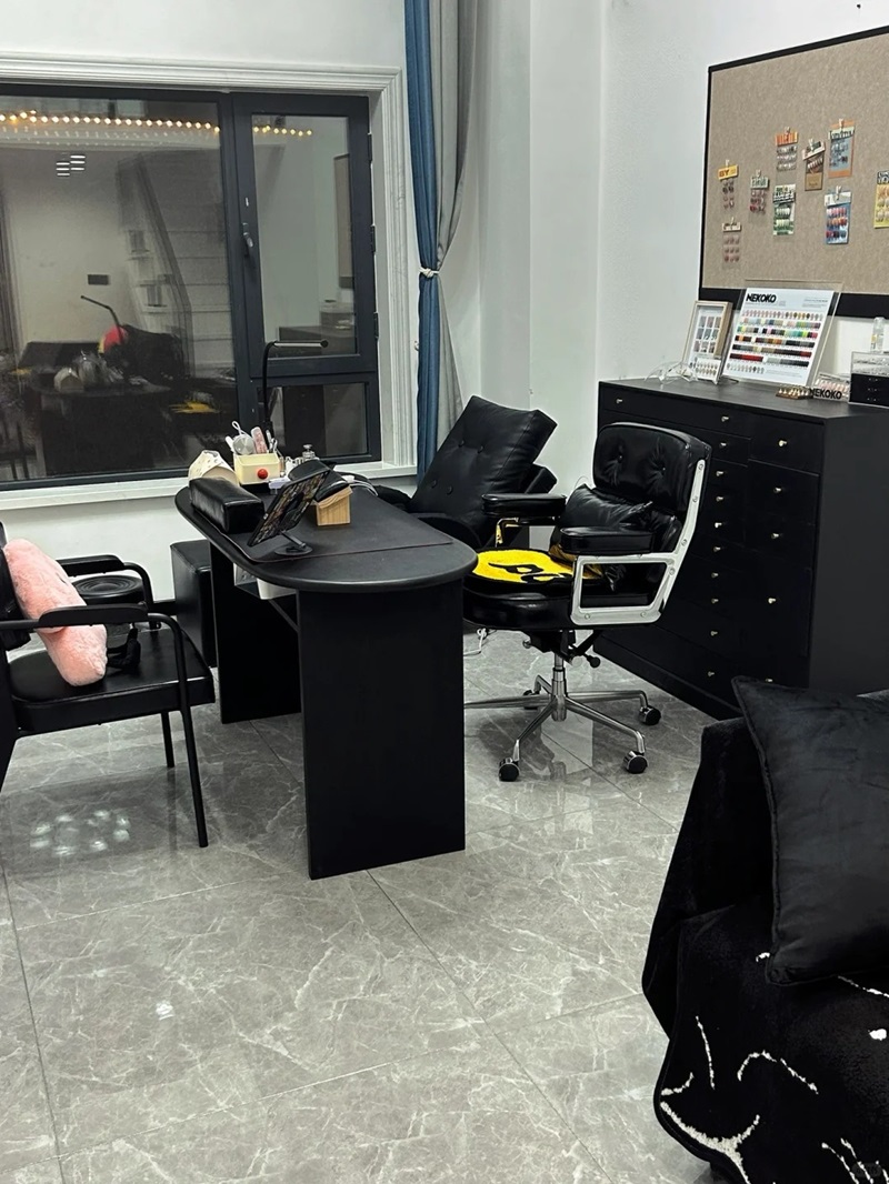 decor tiệm nail 27