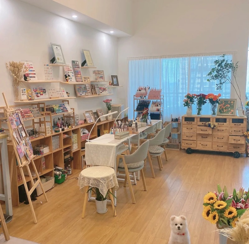 decor tiệm nail 7