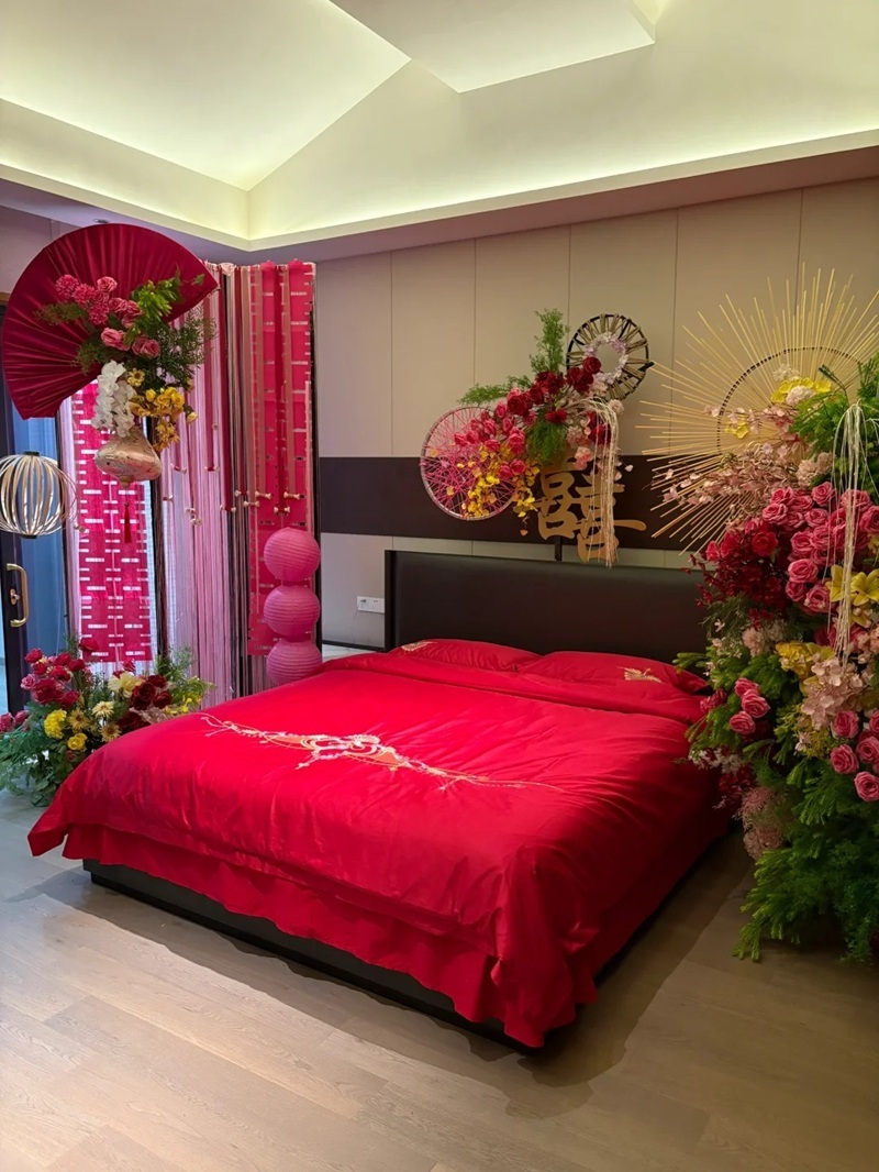 mẫu trang trí phòng cưới 25