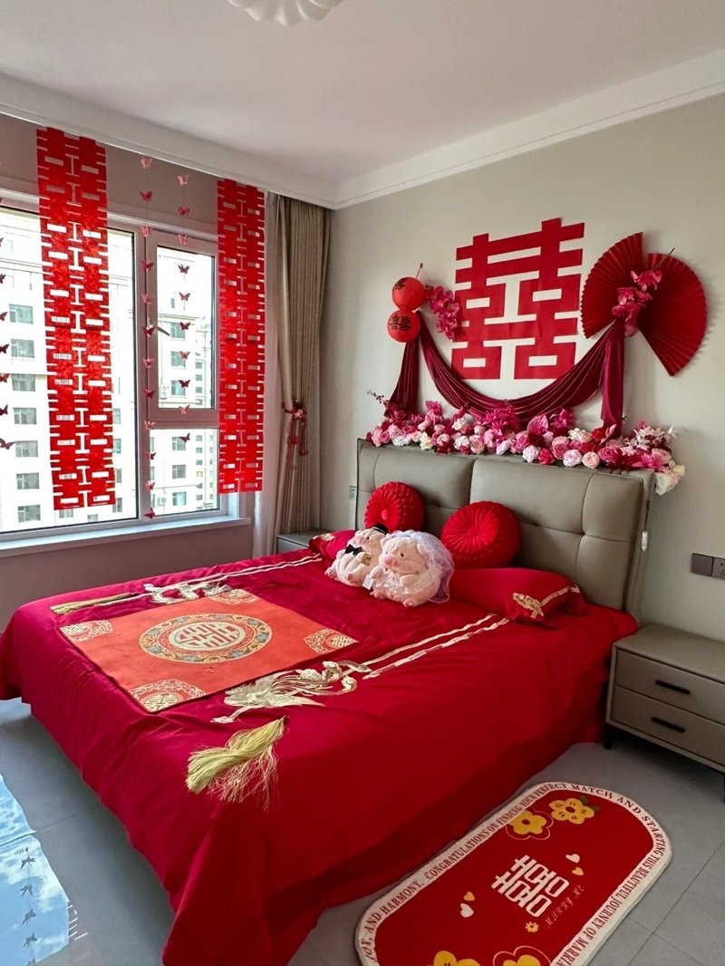 mẫu trang trí phòng cưới bằng bóng bay