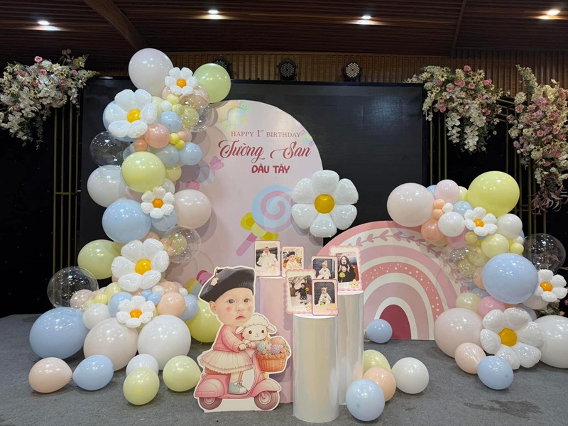 trang trí sinh nhật cho bé gái 40