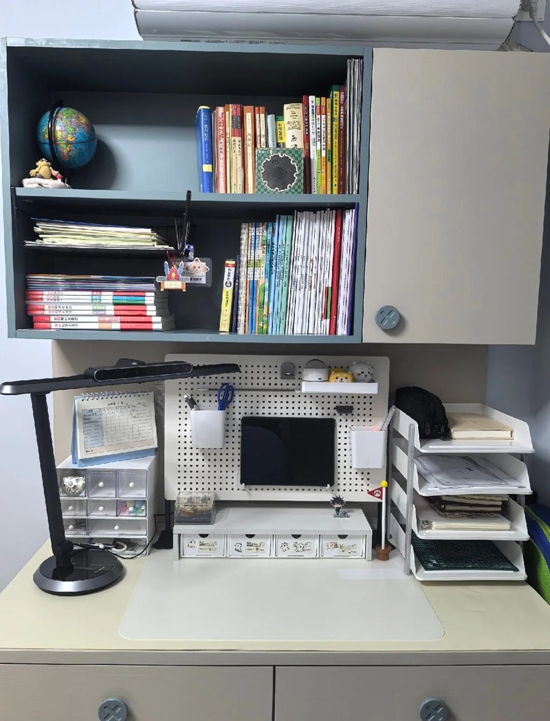 trang trí bàn học 21