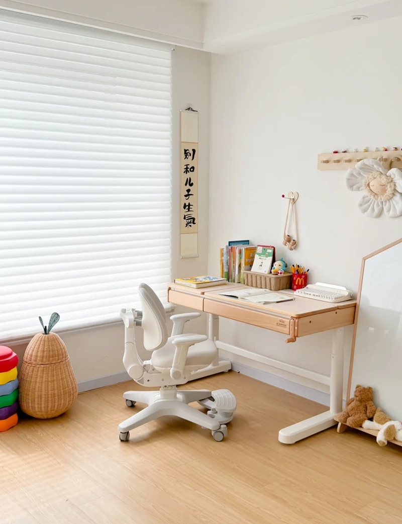 trang trí bàn học 24