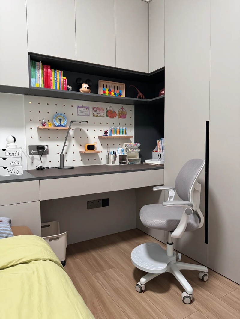 trang trí bàn học 30