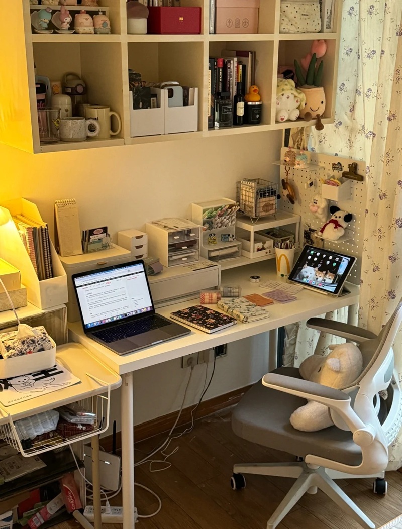 trang trí bàn học 5