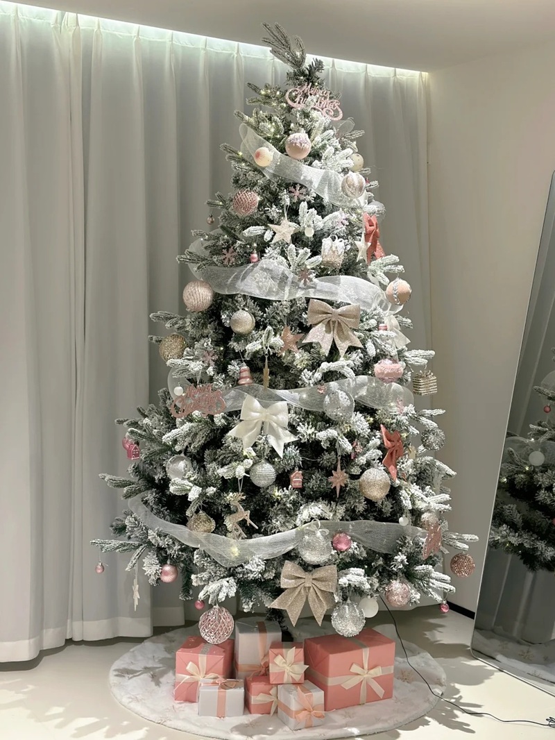 trang trí cây thông noel 14