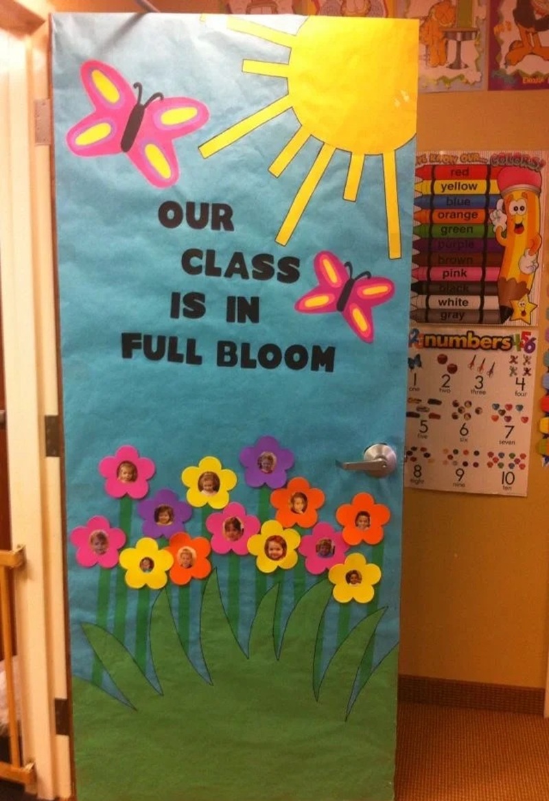 trang trí cửa lớp mầm non 30