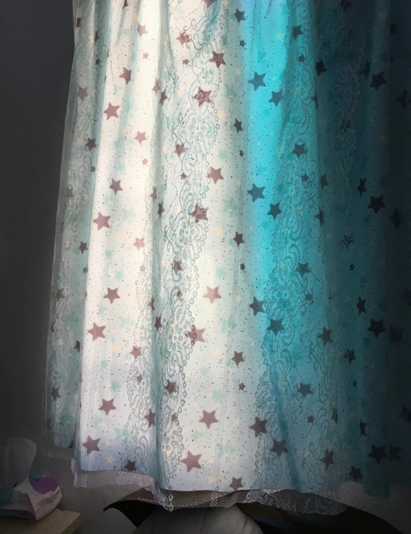 trang trí cửa sổ 13