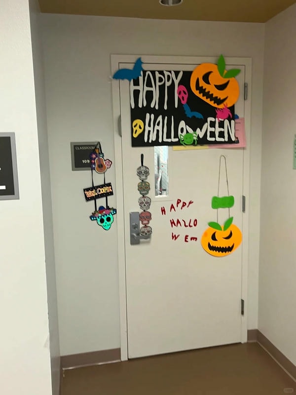 trang trí halloween mầm non 11