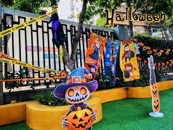 trang trí halloween mầm non 31