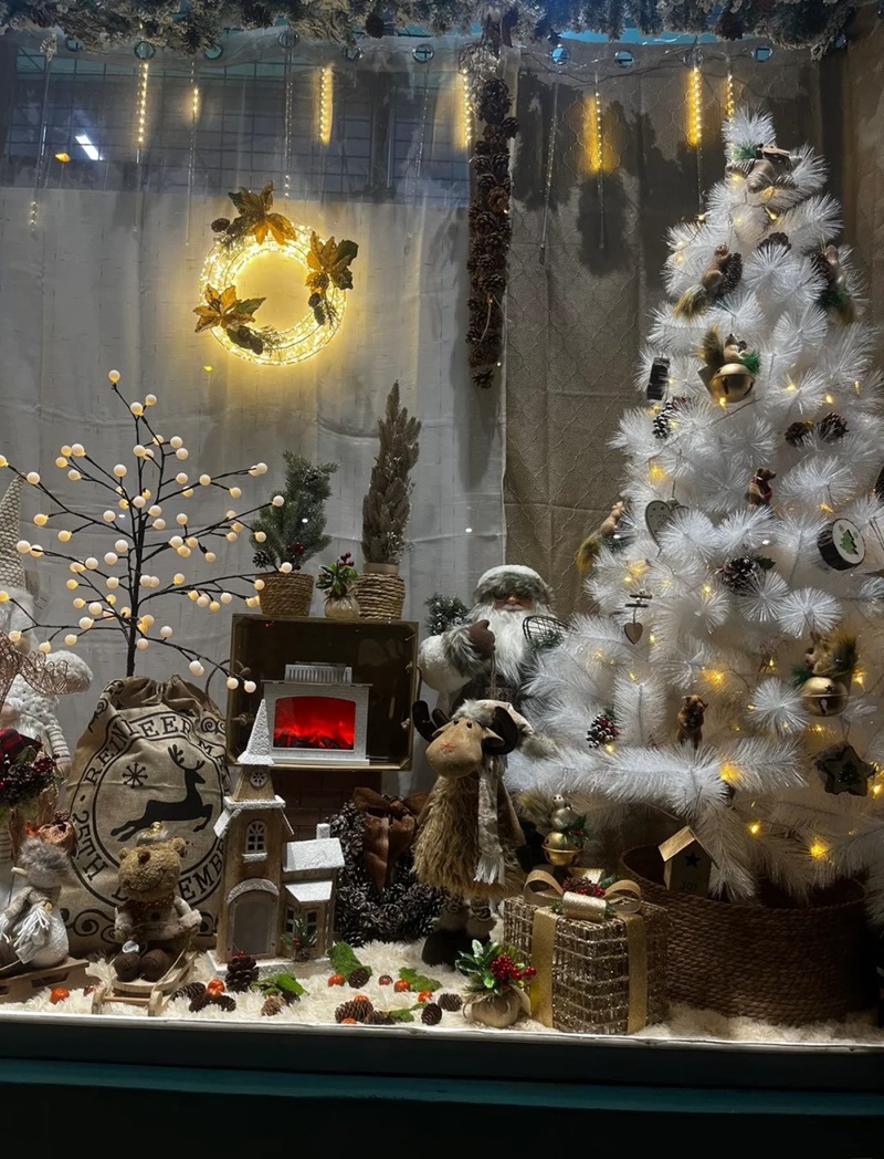 trang trí noel cho cửa hàng 32