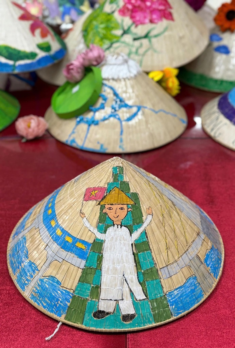 trang trí nón lá 11