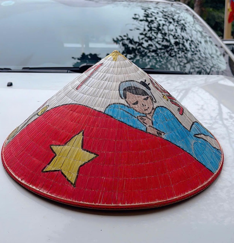 trang trí nón lá 13