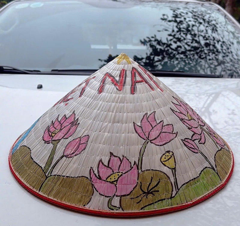 trang trí nón lá 14