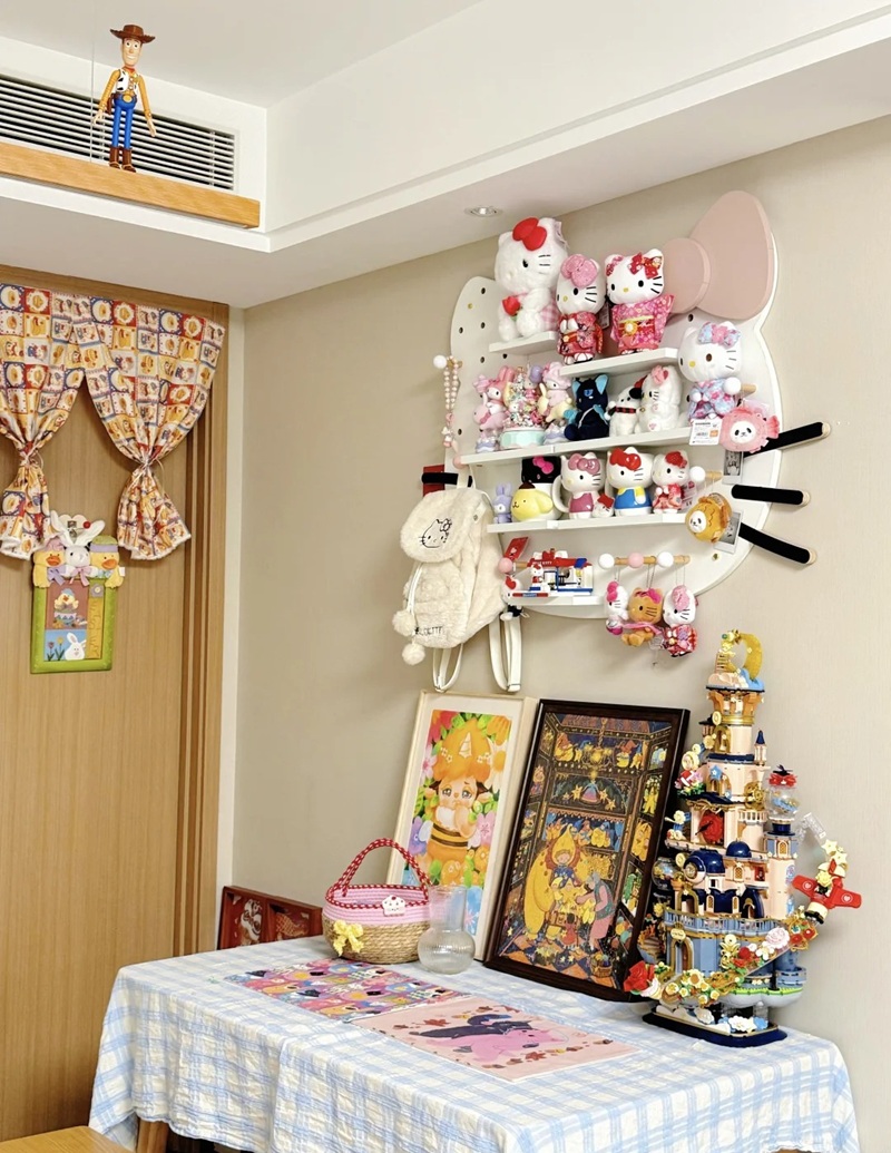 trang trí phòng hello kitty 32