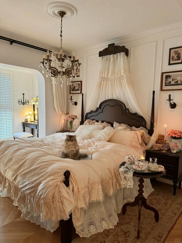 trang trí phòng ngủ nhỏ cho nữ 10