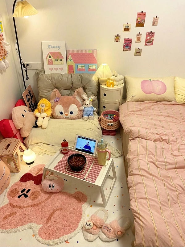 trang trí phòng ngủ nhỏ cho nữ 36