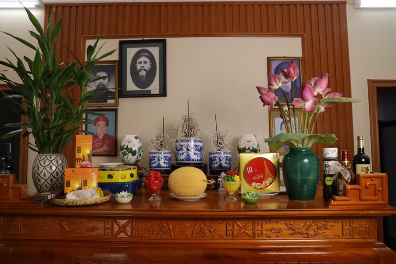 trang trí phòng thờ 19