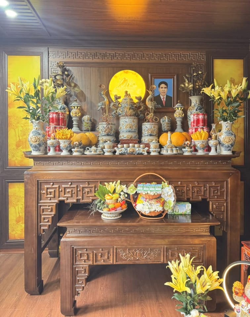 trang trí phòng thờ 40