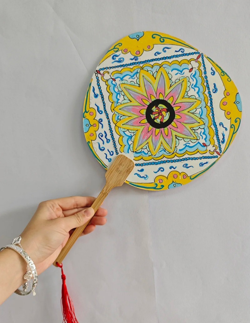 trang trí quạt giấy 27