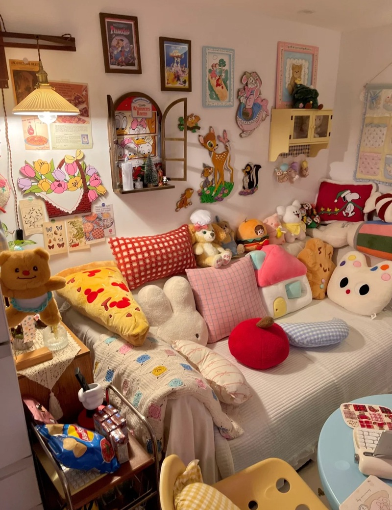 trang trí tường phòng ngủ 26