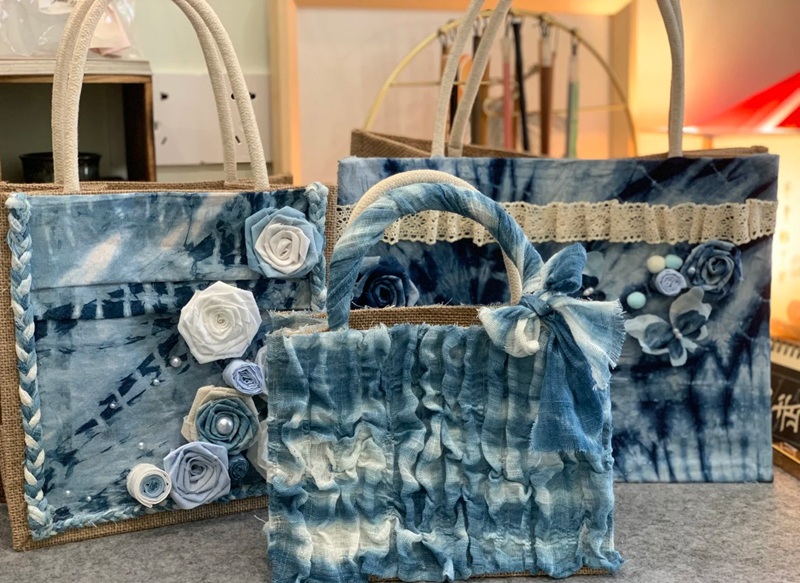 trang trí túi xách 15