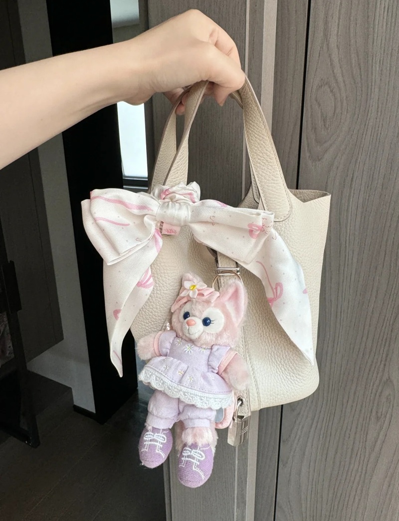 trang trí túi xách 3