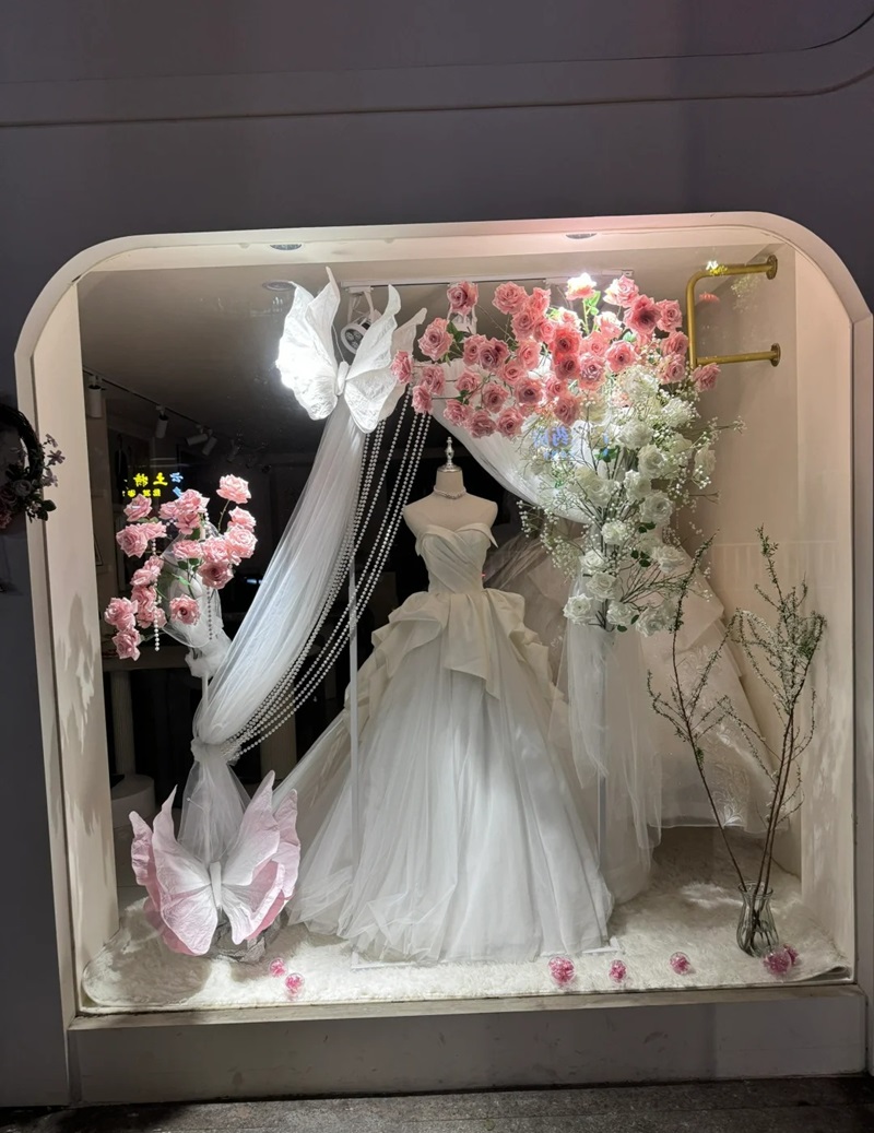 trang trí window display 39