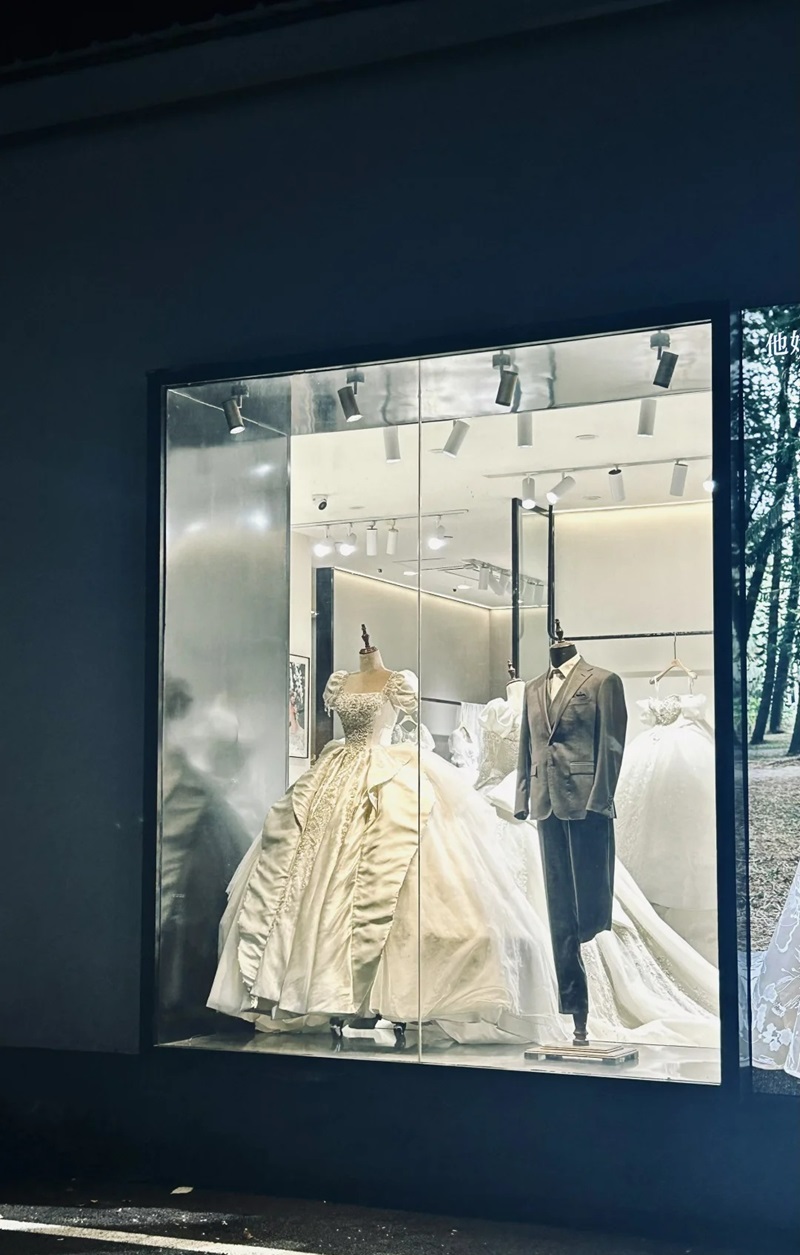 trang trí window display 40