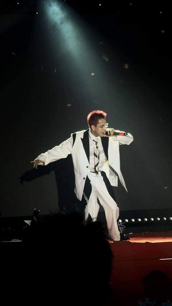 Hình nền Lou Hoàng (12)