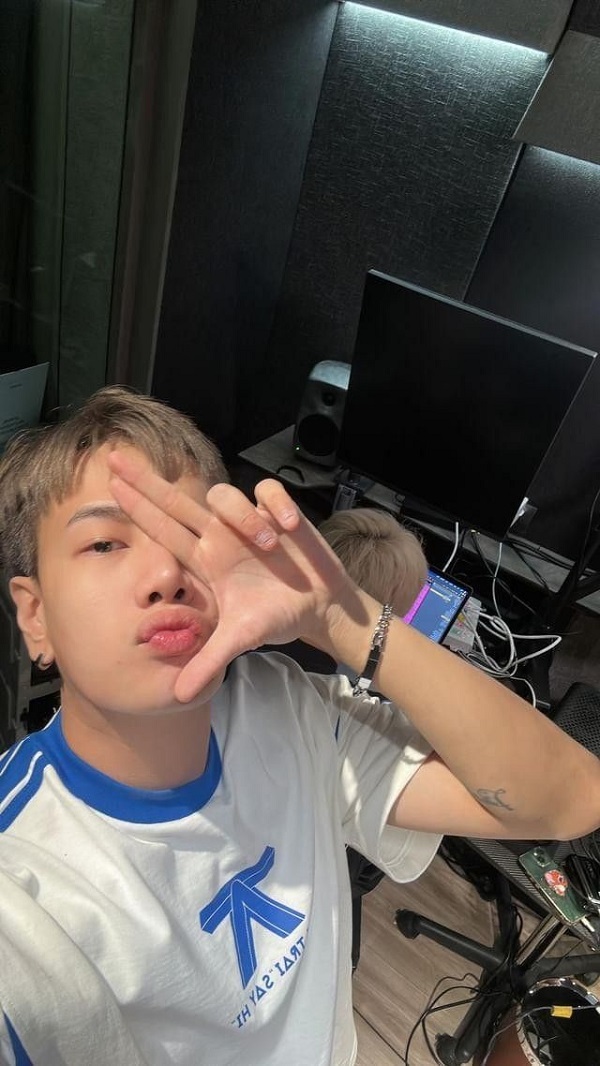 Hình nền Lou Hoàng (3)