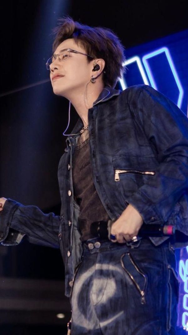 Hình nền Lou Hoàng (35)