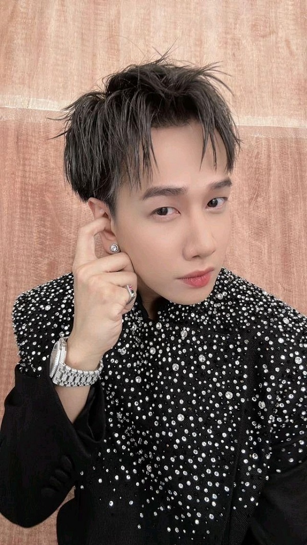 Hình nền Lou Hoàng (6)