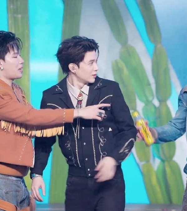 ảnh anh tú atus dìm 8