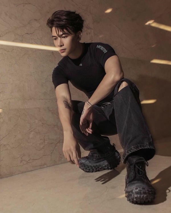 ảnh anh tú atus ngầu 7