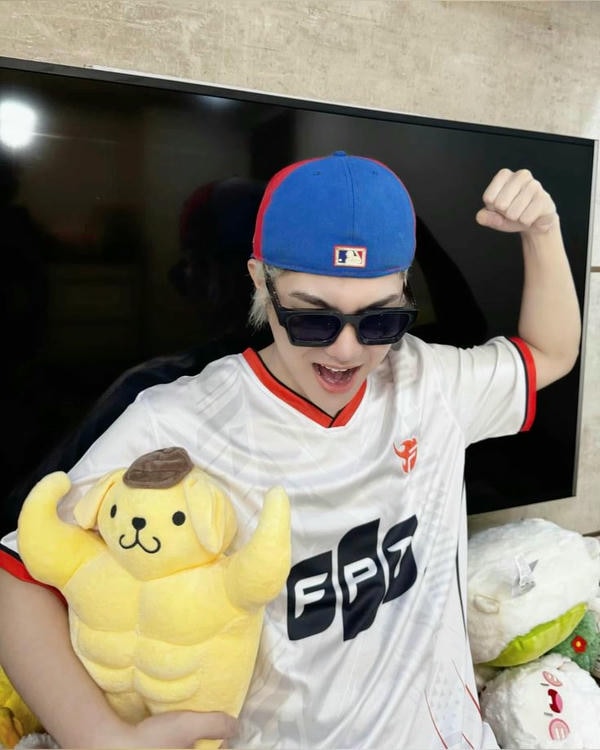 ảnh captain boy cute 4