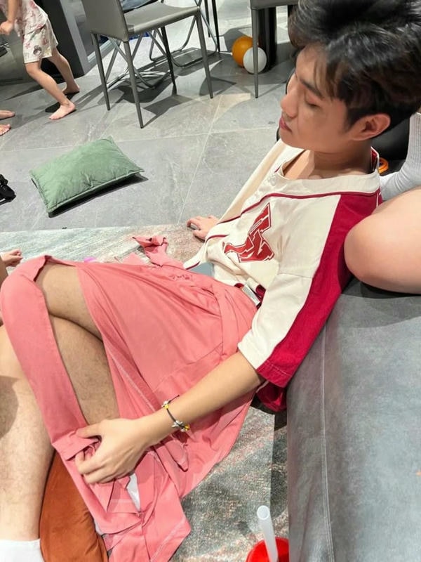 ảnh captain boy dìm 1