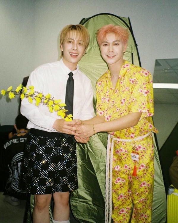 ảnh jsol thái sơn và nicky 6