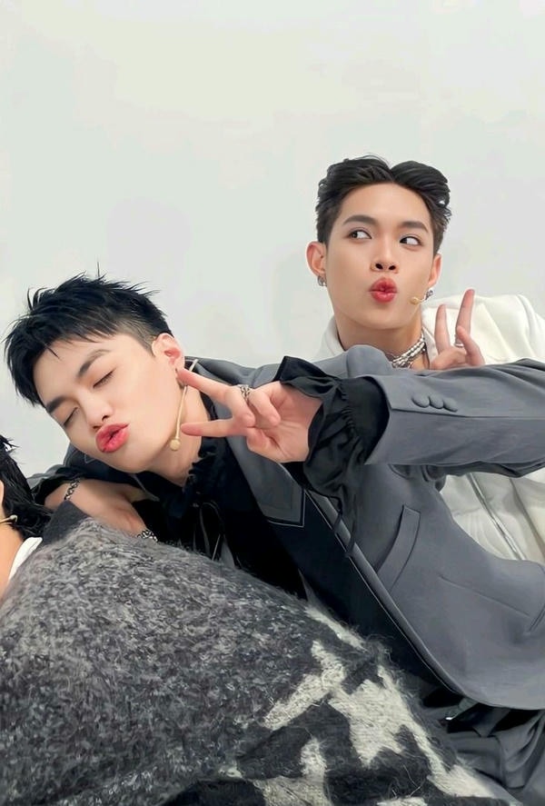 ảnh negav và pháp kiều 3