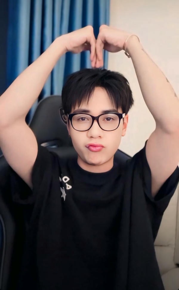 ảnh quang hùng masterd cute (9)