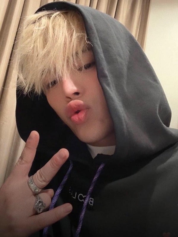 ảnh rhyder cute chu mỏ (3)