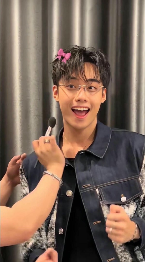 hình nền Hải Đăng Doo 24